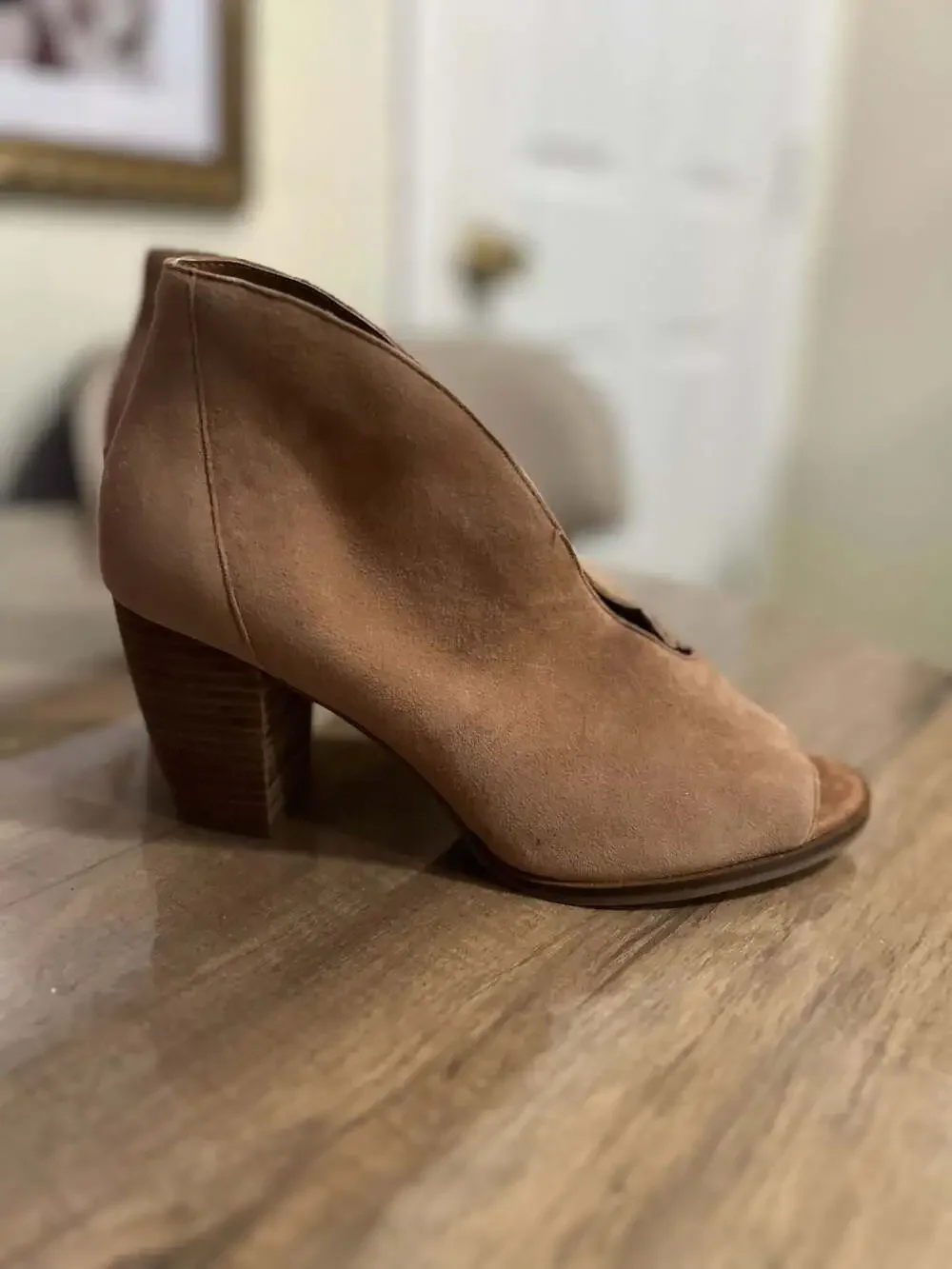 Lucky Brand Women's Joal Suede Chunky Heel Bootie Macaroon Size 7.5M
